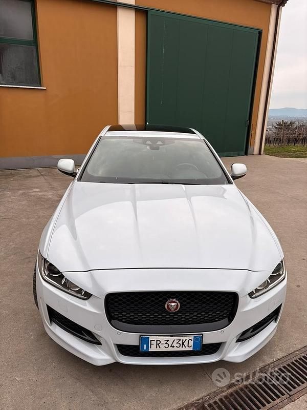 Usata Jaguar XE 180 CV (132 kW) 2016 Bianco Berlina