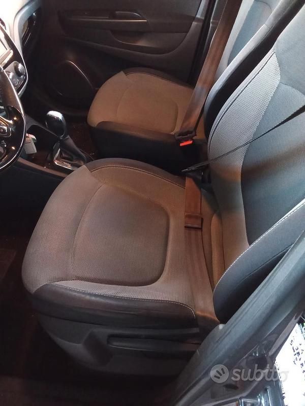 Usata Renault Captur Iconic 90 CV (66 kW) 2017 Grigio SUV