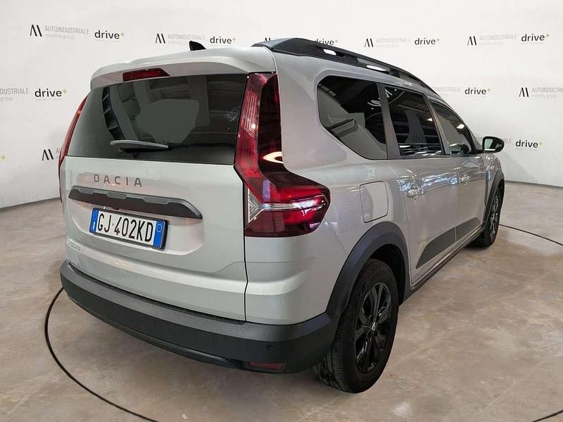 Usata Dacia Jogger Extreme 101 CV (74 kW) 2022 Argento Monovolume