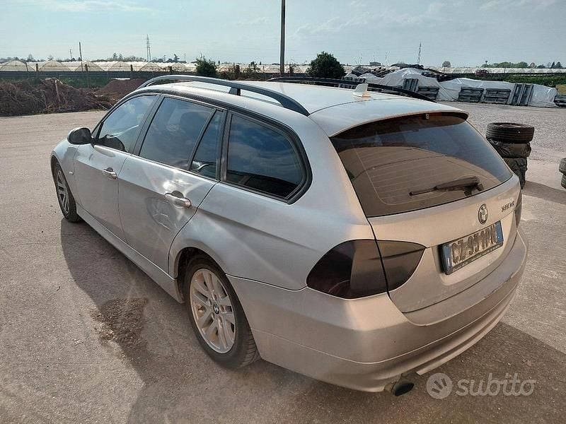 Usata BMW 320 M Sport 163 CV (119 kW) 2006 Grigio Station wagon