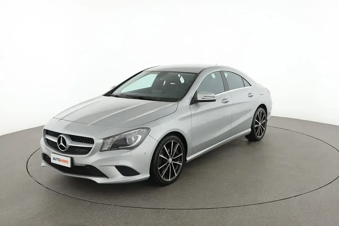Usata Mercedes CLA200 135 CV (99 kW) 2016 Berlina