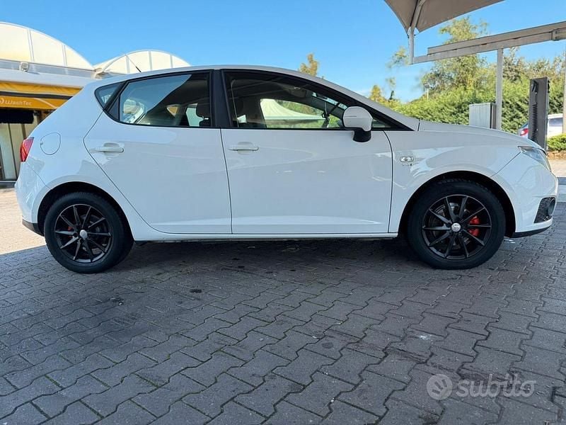 Usata Seat Ibiza Style 104 CV (76 kW) 2011 Bianco Berlina