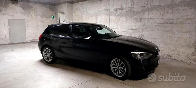 Usata BMW 120 184 CV (135 kW) 2015 Nero Utilitaria