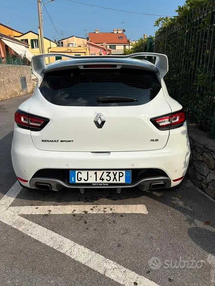 Usata Renault Clio R.S. 200 CV (147 kW) 2022 Bianco Utilitaria