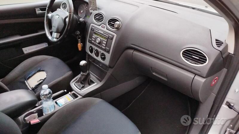 Usata Ford Focus 2007 Grigio Station wagon