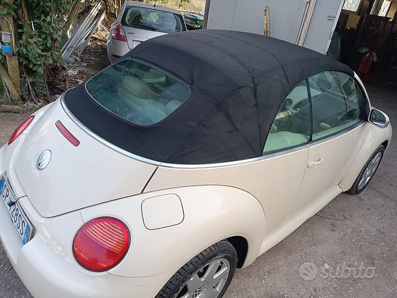Usata VW New Beetle 2004 Bianco Utilitaria