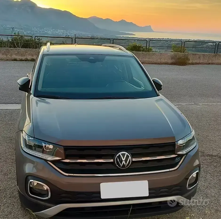 Usata VW T-Cross 110 CV (80 kW) 2021 Grigio SUV