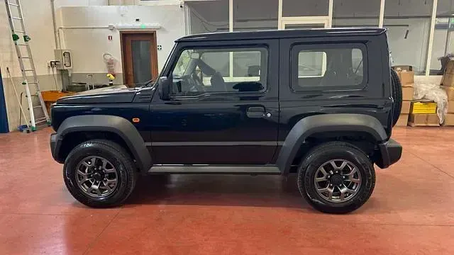 Nuova Suzuki Jimny GL 102 CV (75 kW) 2026 Nero metallizzato perlato SUV