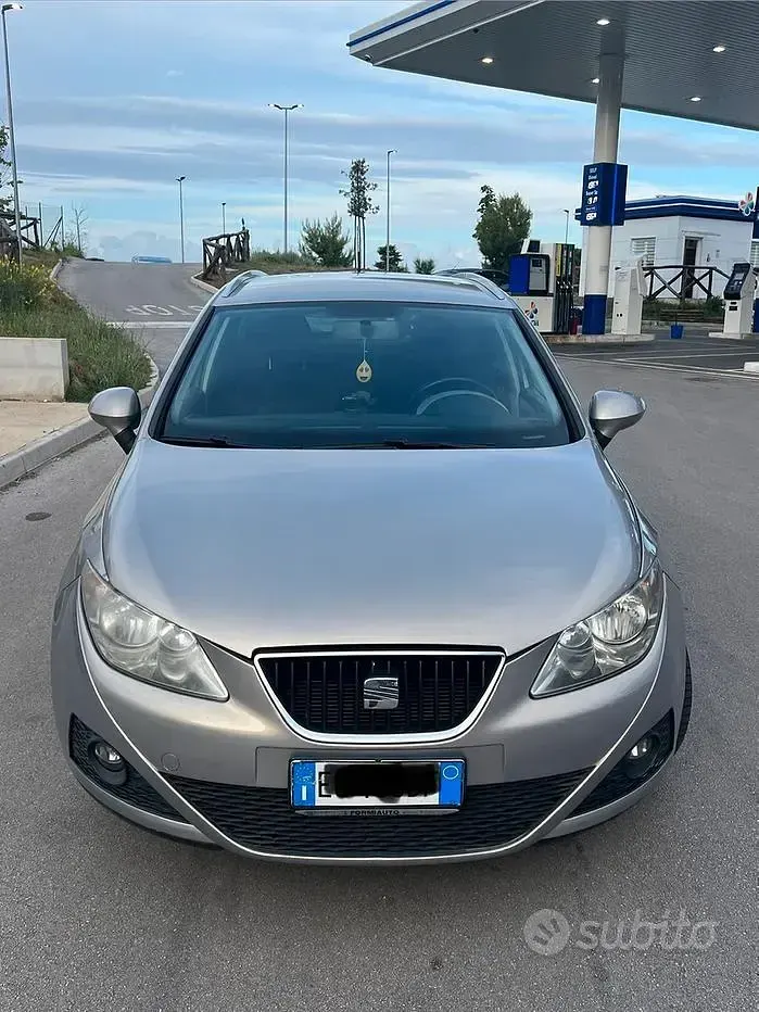 Usata Seat Ibiza ST 105 CV (77 kW) 2010 Grigio Station wagon