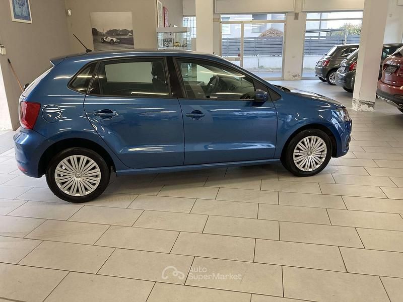 Usata VW Polo 75 CV (55 kW) 2014 Blu/azzurro Berlina