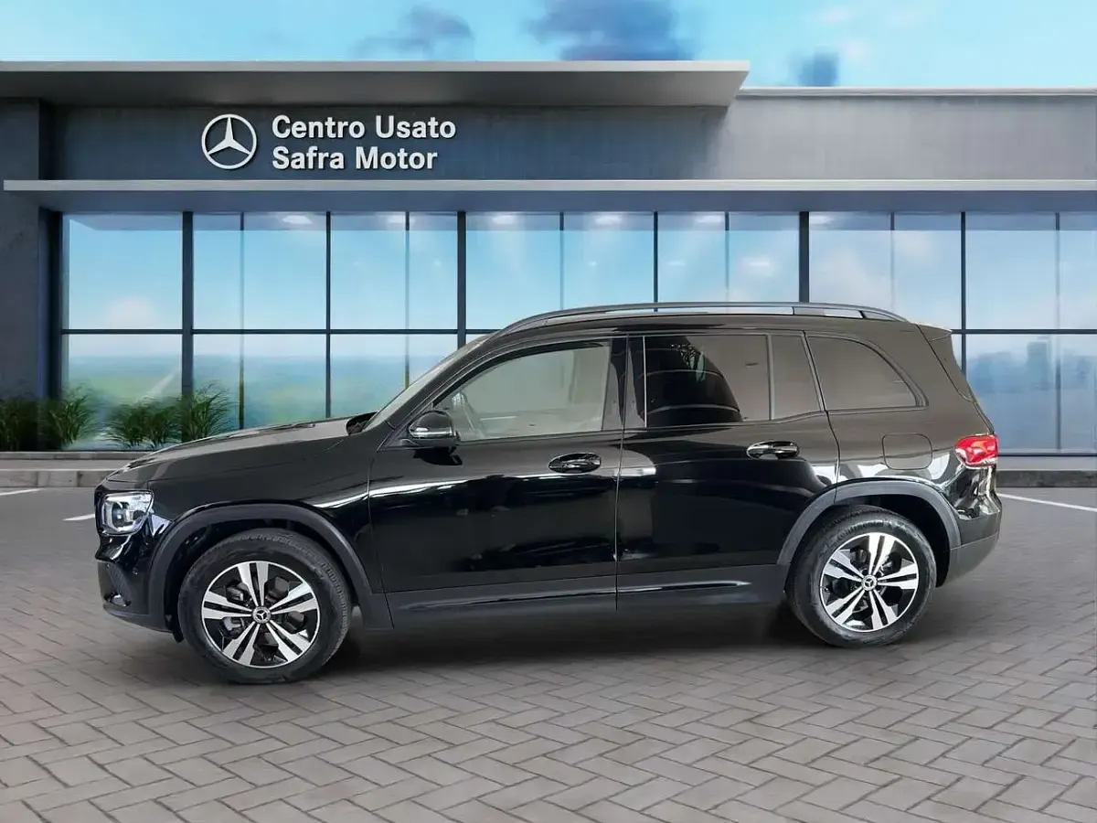 Usata Mercedes GLB200 AMG line 150 CV (110 kW) 2025 Nero SUV