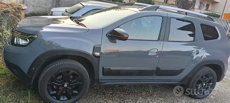 Usata Dacia Duster Extreme 101 CV (74 kW) 2022 Grigio SUV