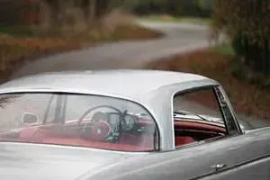 Usata Mercedes 300 SE 170 CV (125 kW) 1965 Argento Coupé