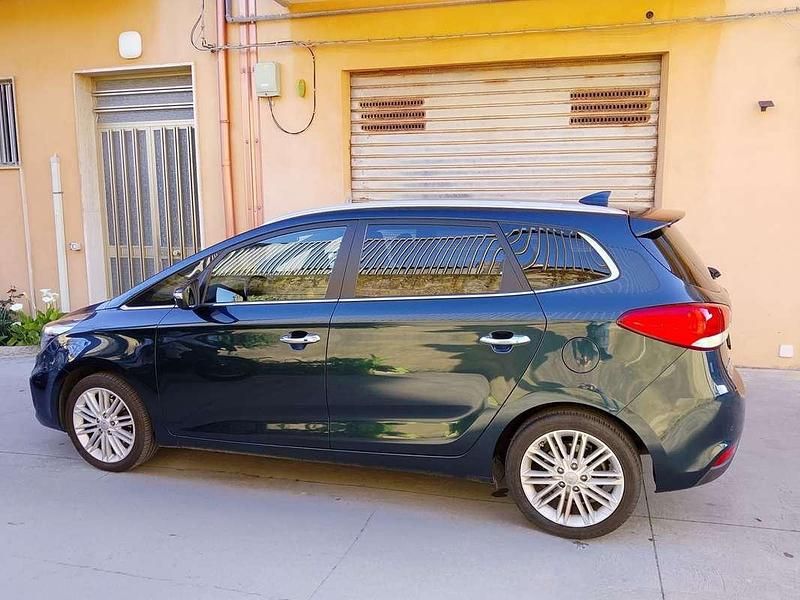 Usata Kia Carens 116 CV (85 kW) 2017 Blu/azzurro Monovolume