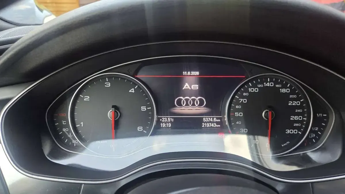 Usata Audi A6 Business Plus 190 CV (139 kW) 2017 Grigio Station wagon