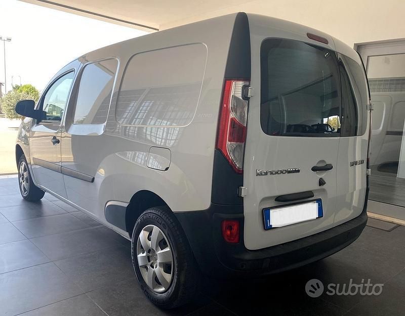 Usata Renault Kangoo 116 CV (85 kW) 2020 Bianco Monovolume