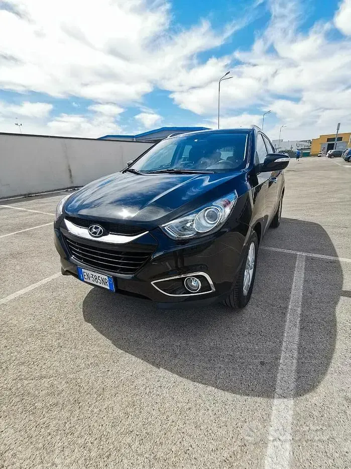 Usata Hyundai ix35 Comfort 136 CV (100 kW) 2013 Nero SUV