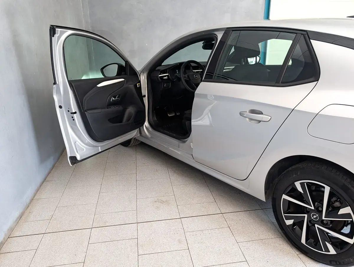Usata Opel Corsa S 101 CV (74 kW) 2025 Other Utilitaria