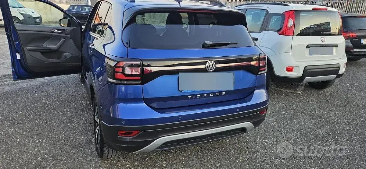Usata VW T-Cross 95 CV (69 kW) 2019 Blu SUV