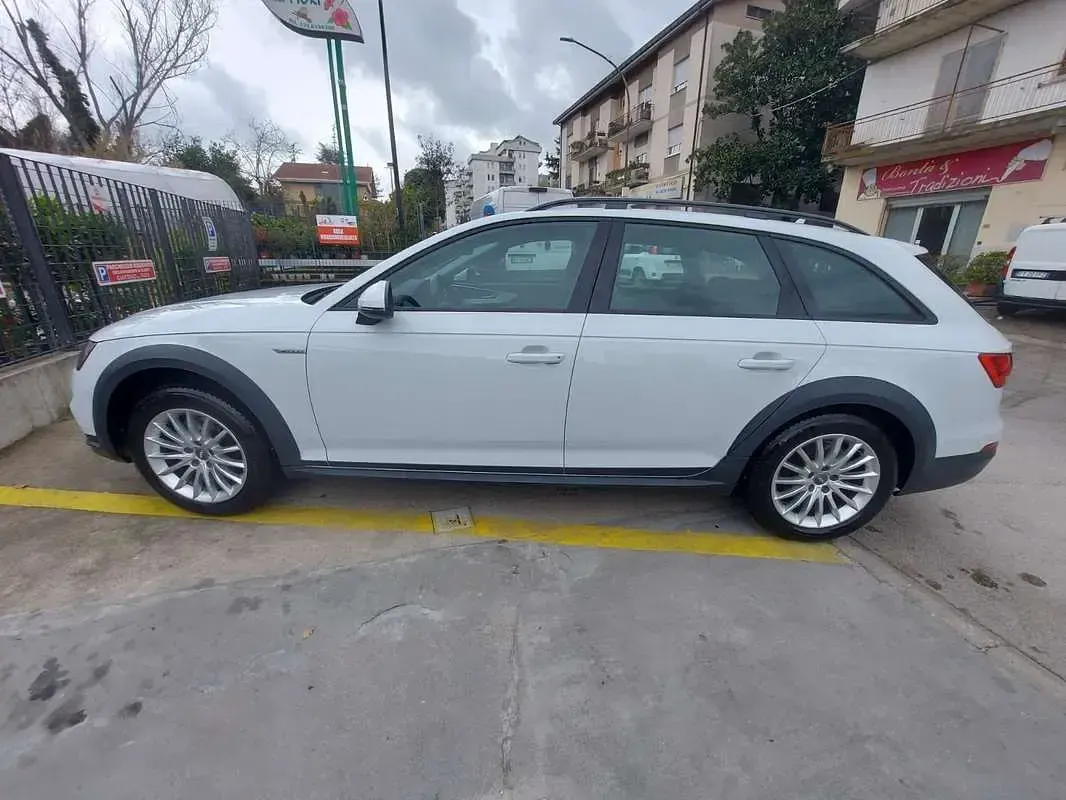 Usata Audi A4 Allroad Business 163 CV (119 kW) 2018 Station wagon