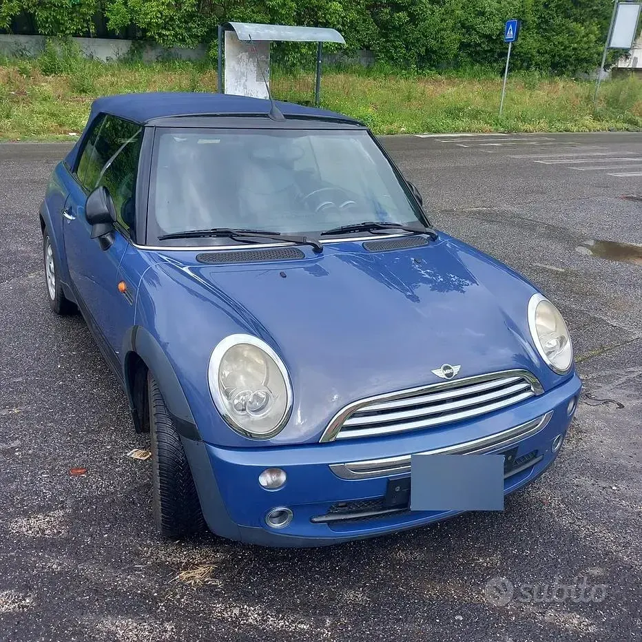 Usata Mini Cooper Cabriolet 116 CV (85 kW) 2005 Blu Cabrio