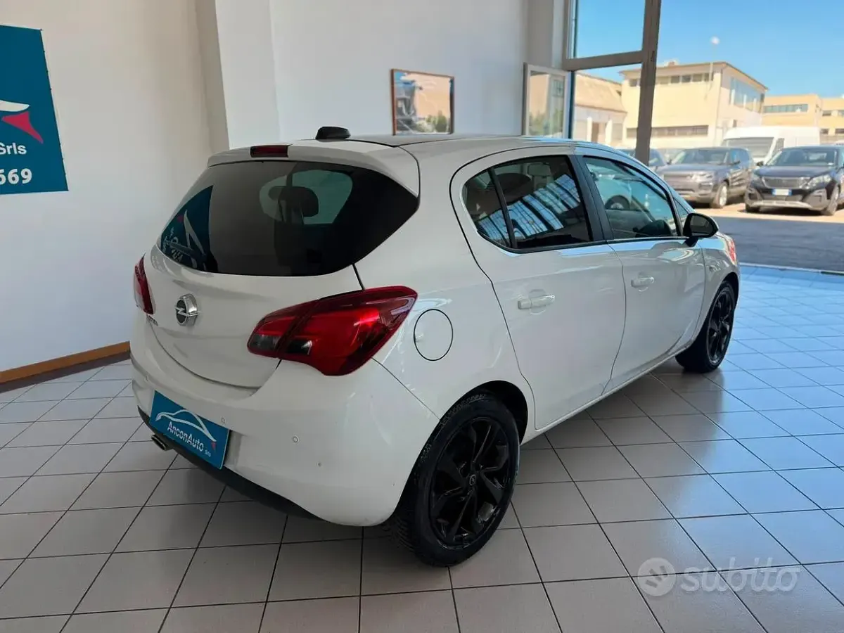 Usata Opel Corsa 90 CV (66 kW) 2017 Bianco Utilitaria