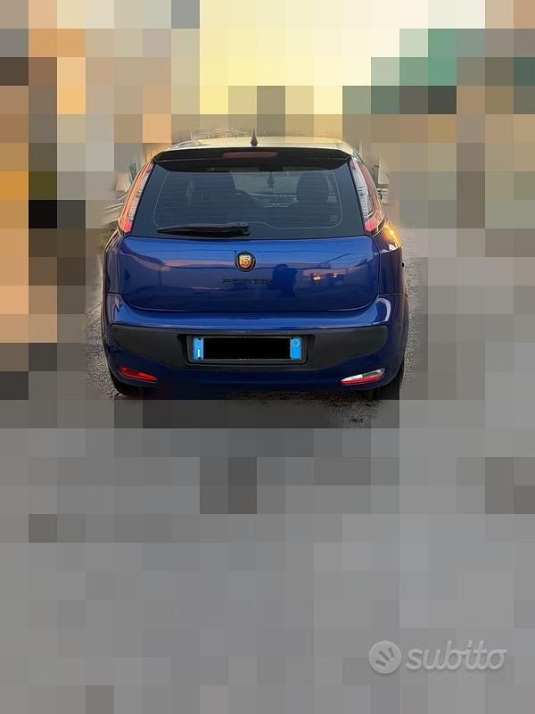 Usata Fiat Punto 75 CV (55 kW) 2006 Blu Utilitaria