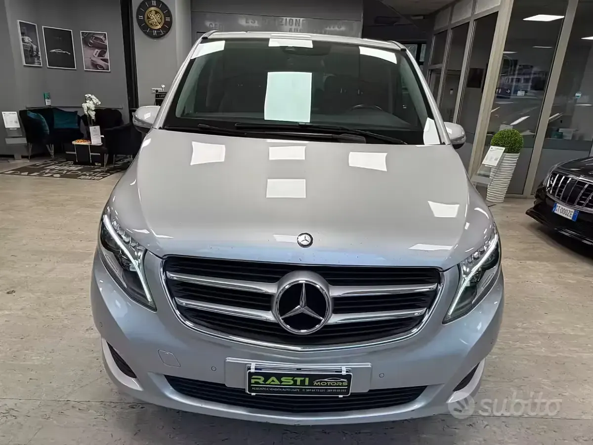 Usata Mercedes V250 Executive 190 CV (139 kW) 2015 Grigio Monovolume
