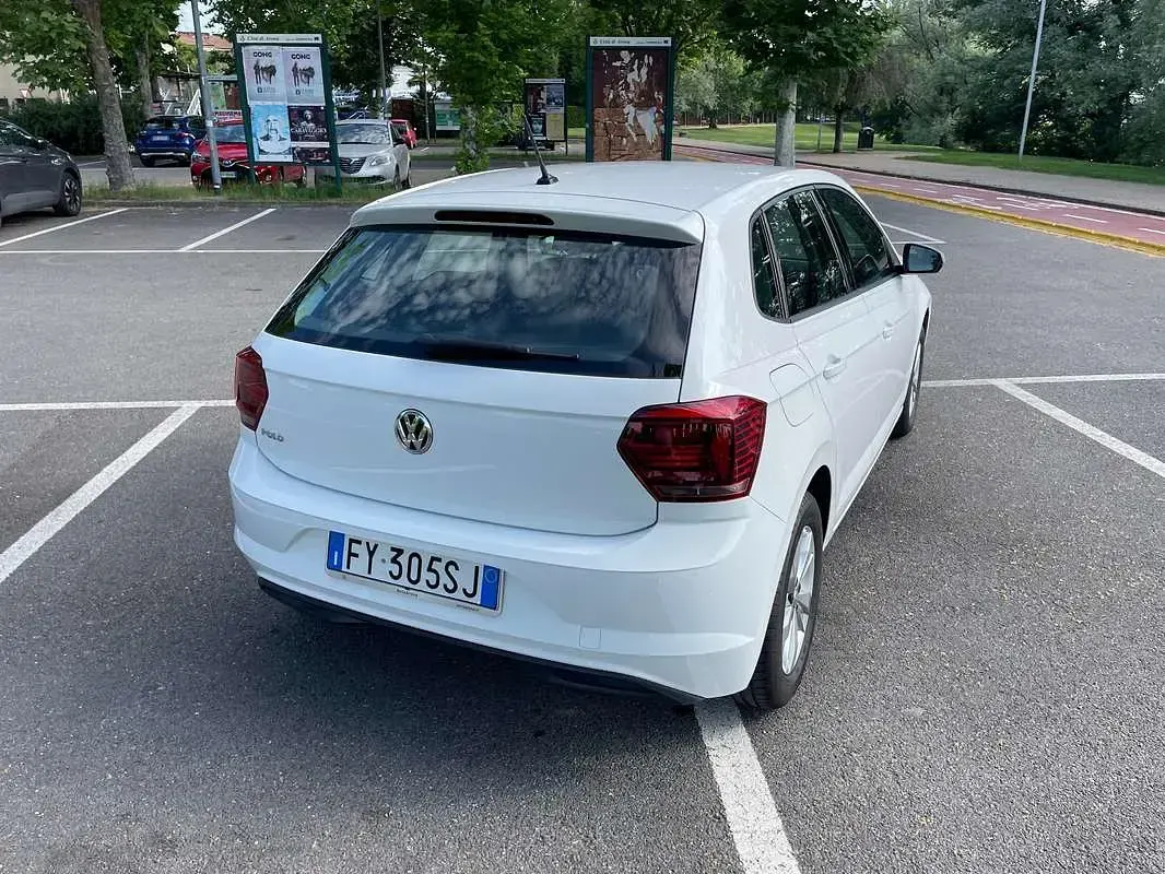 Usata VW Polo Comfortline 80 CV (58 kW) 2019 Bianco Utilitaria