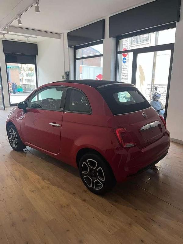 Begagnad Fiat 500C Club 69 HK (50 kW) 2023 Röd Cab
