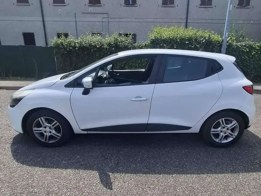 Usata Renault Clio IV 73 CV (53 kW) 2014 Bianco Berlina