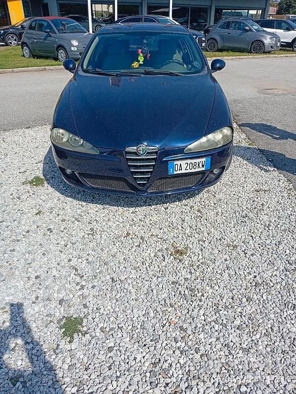 Usata Alfa Romeo 147 2006 Blu Utilitaria