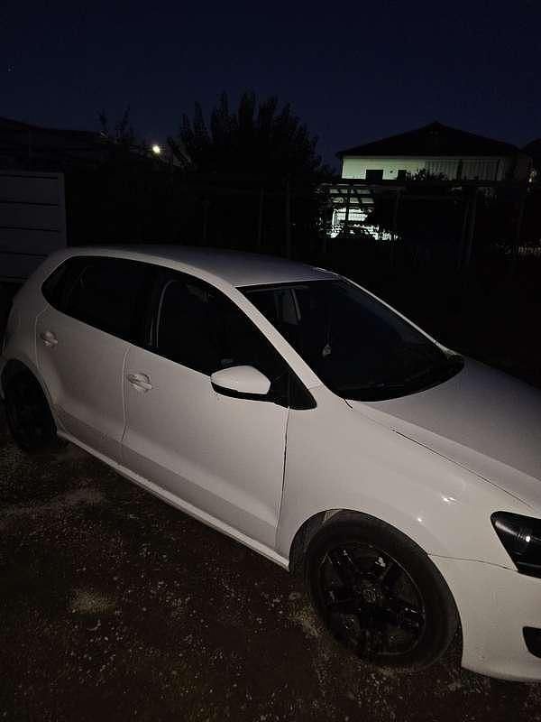 Usata VW Polo Trendline 75 CV (55 kW) 2012 Berlina