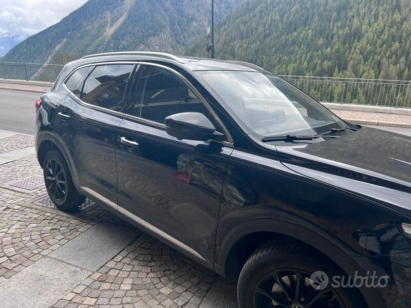 Nero Usata 2023 MG HS Luxury SUV | 22.000 € - Immagine 1/4