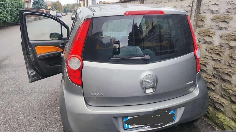 Usata Opel Agila Enjoy 86 CV (63 kW) 2010 Utilitaria