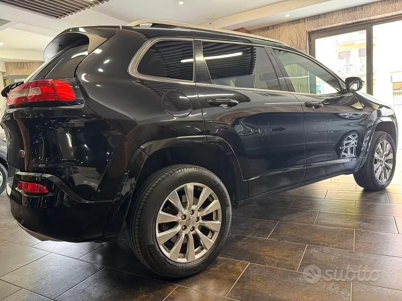 Usata Jeep Cherokee Overland 200 CV (147 kW) 2017 Nero SUV