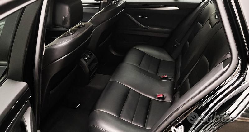 Usata BMW 520 Comfort Edition 184 CV (135 kW) 2011 Nero Station wagon