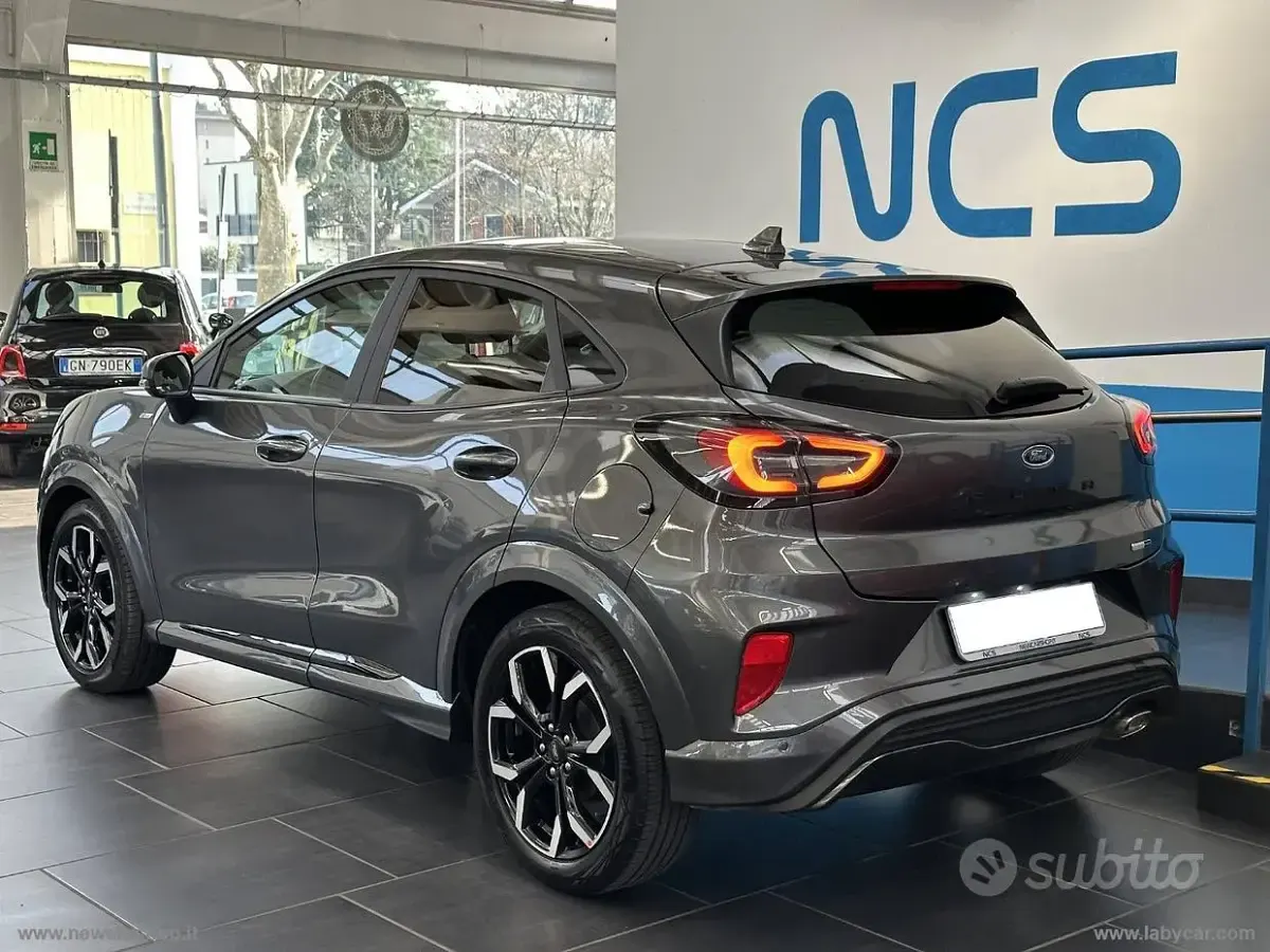 Usata Ford Puma ST 125 CV (91 kW) 2022 Grigio SUV