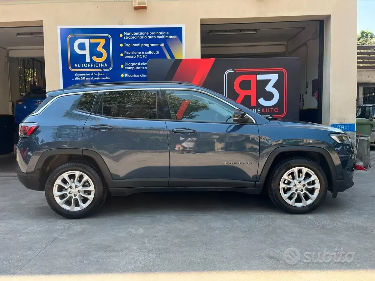 Usata Jeep Compass Limited 131 CV (96 kW) 2022 Bluazzurro SUV