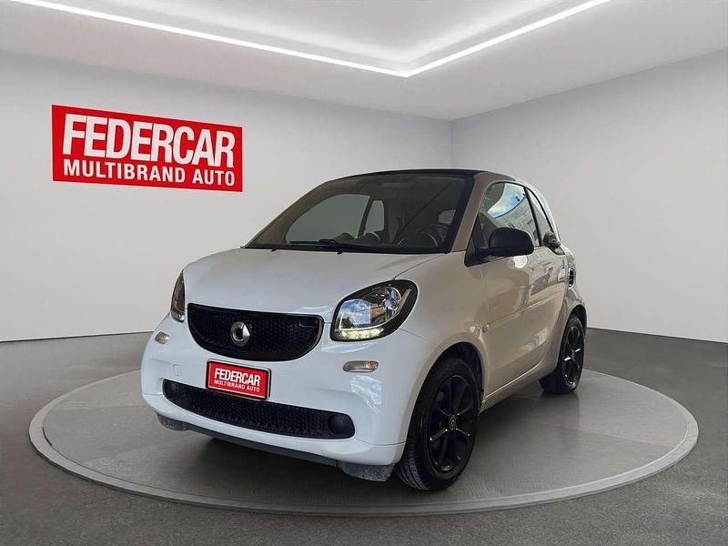 Usata Smart ForTwo Coupé 71 CV (52 kW) 2017 Bianco Utilitaria