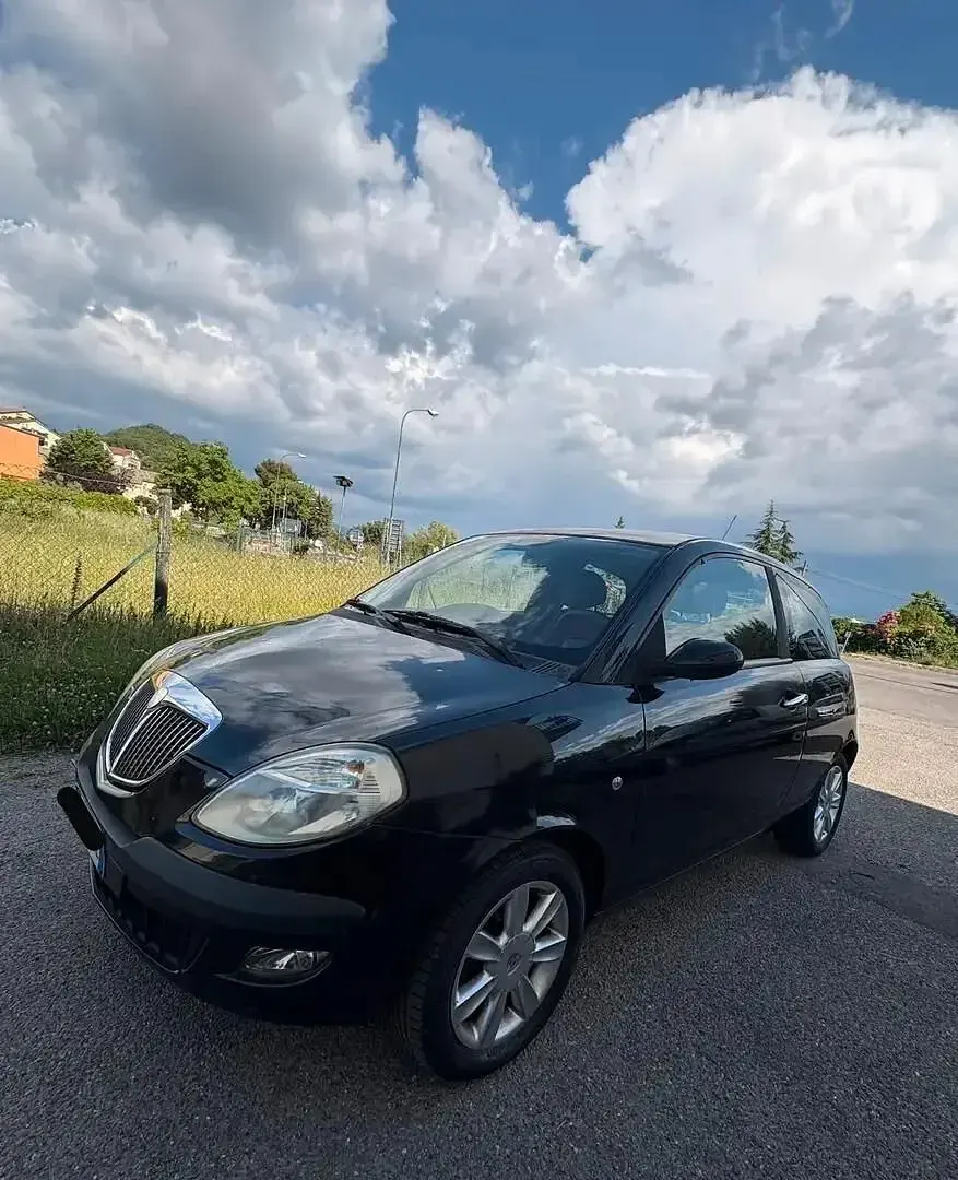 Usata Lancia Ypsilon 69 CV (50 kW) 2006 Utilitaria