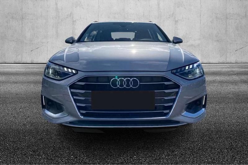 Usata Audi A4 Advanced 163 CV (119 kW) 2023 Argento Station wagon