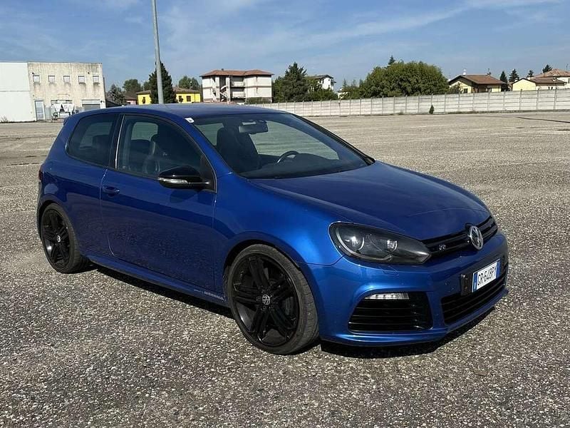 Usata VW Golf VI R 271 CV (199 kW) 2011 Blu/azzurro Utilitaria