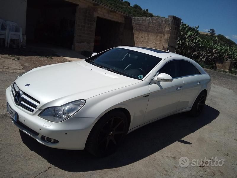 Usata 2009 Mercedes CLS320 AMG Coupé | 10.000 € (Buon prezzo) - Immagine 1/4