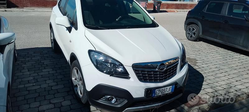 Usata Opel Mokka 140 CV (102 kW) 2016 Bianco SUV