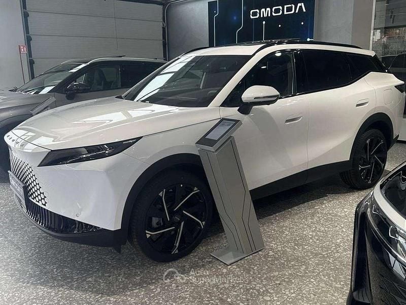 Nuova Omoda 7 143 CV (105 kW) 2026 Bianco SUV