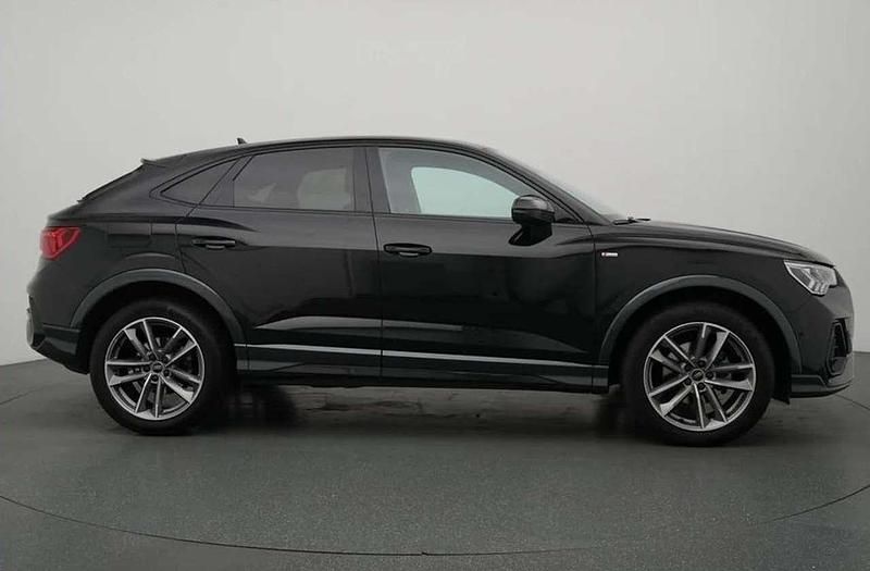 Usata Audi Q3 Sportback S-Line 150 CV (110 kW) 2024 Mythos black SUV