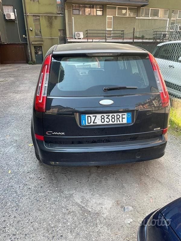 Usata Ford C-MAX 109 CV (80 kW) 2010 Nero Monovolume