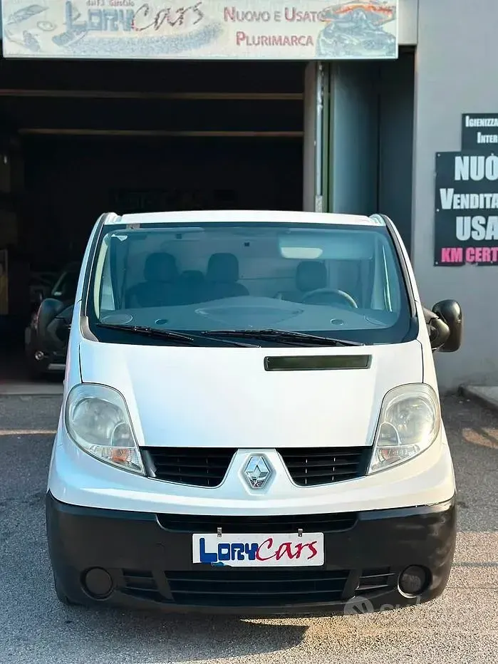 Usata Renault Trafic 115 CV (84 kW) 2013 Bianco Monovolume