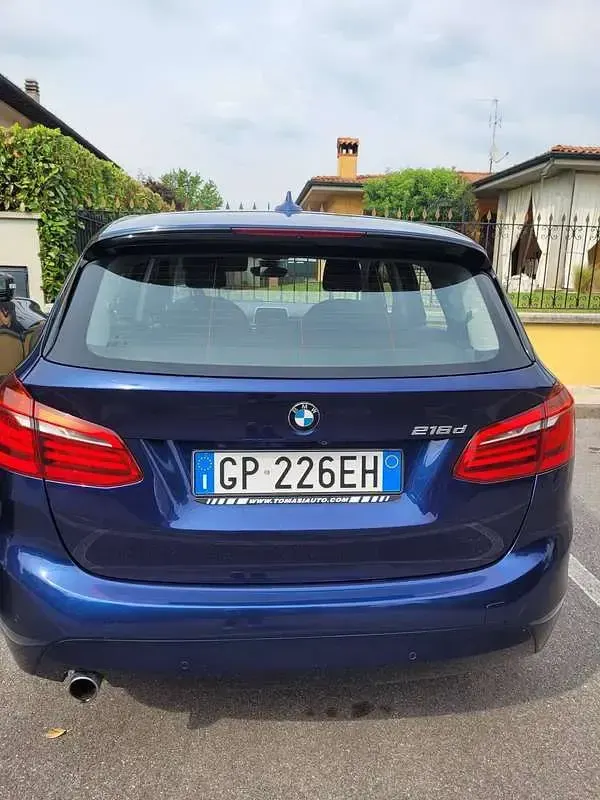 Usata BMW 216 Active Tourer 116 CV (85 kW) 2018 Blu/azzurro Monovolume
